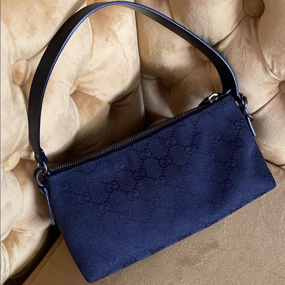 GG Canvas Pochette